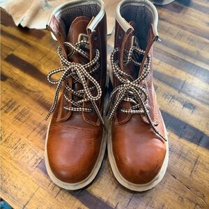 Dr Martens steel toe Leather Lace-Up Boots